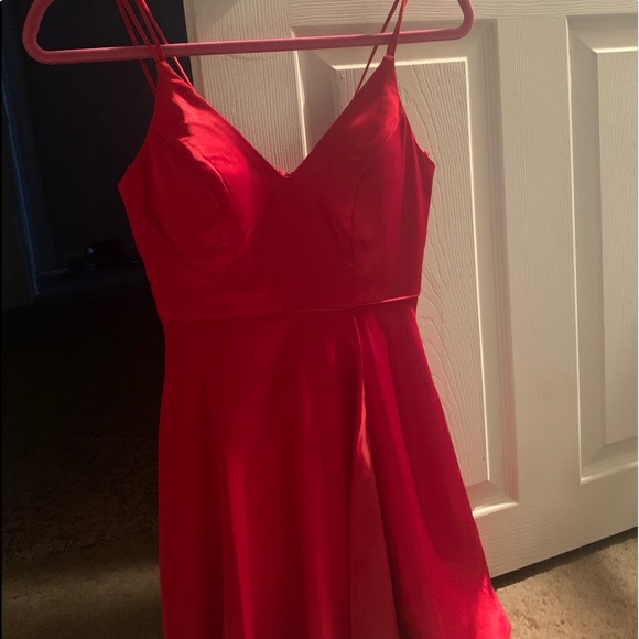 Red homecoming dress - Picture 2 of 4